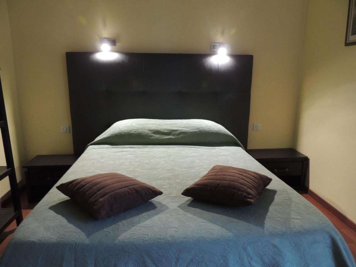Le Jardin Des Cygnes Bed & Breakfast Pineuilh Екстериор снимка