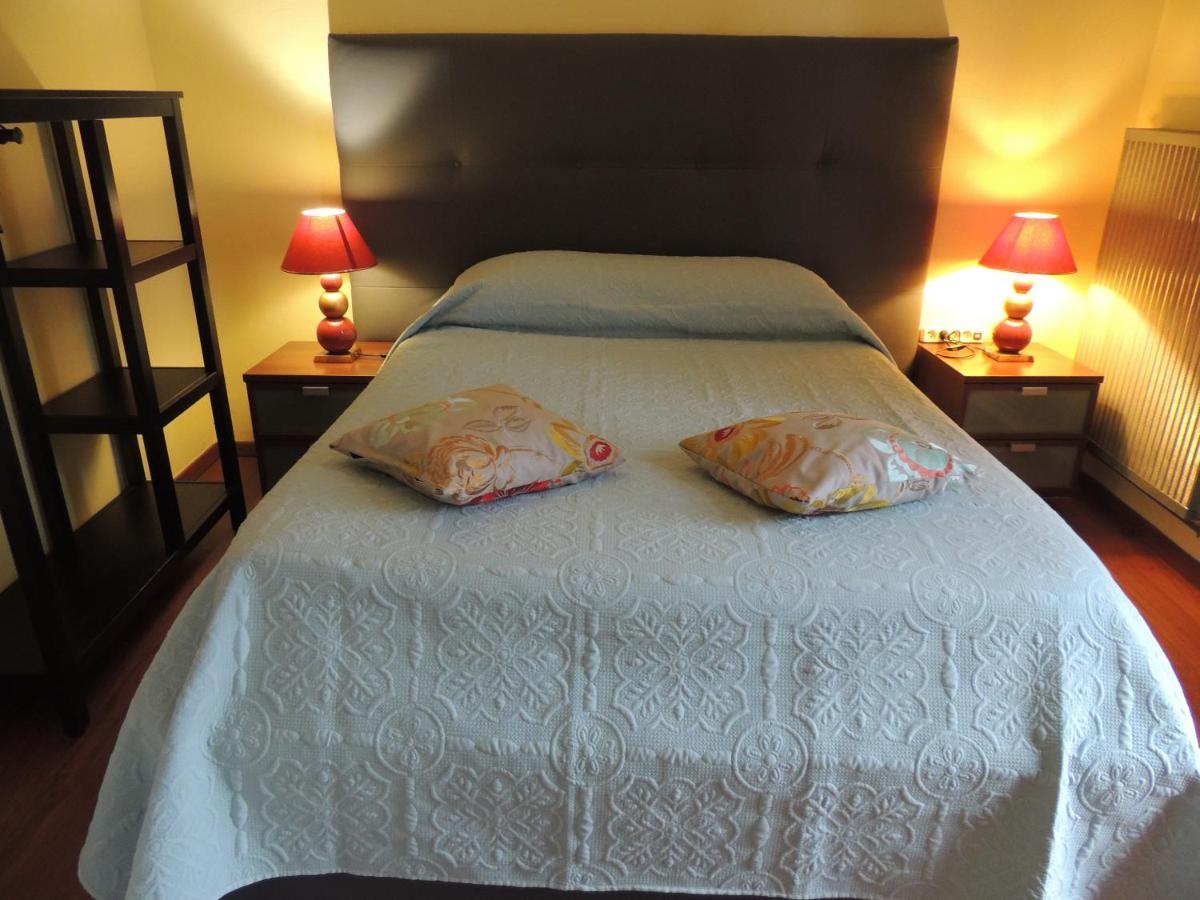 Le Jardin Des Cygnes Bed & Breakfast Pineuilh Екстериор снимка