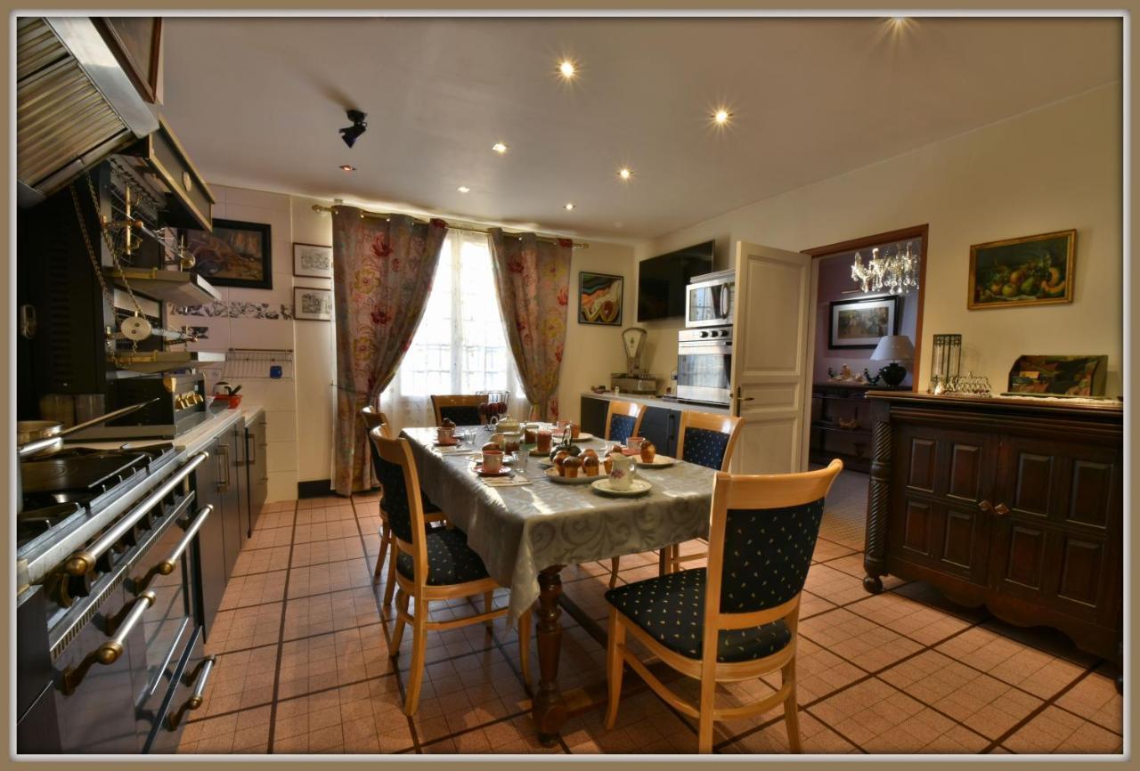 Le Jardin Des Cygnes Bed & Breakfast Pineuilh Екстериор снимка